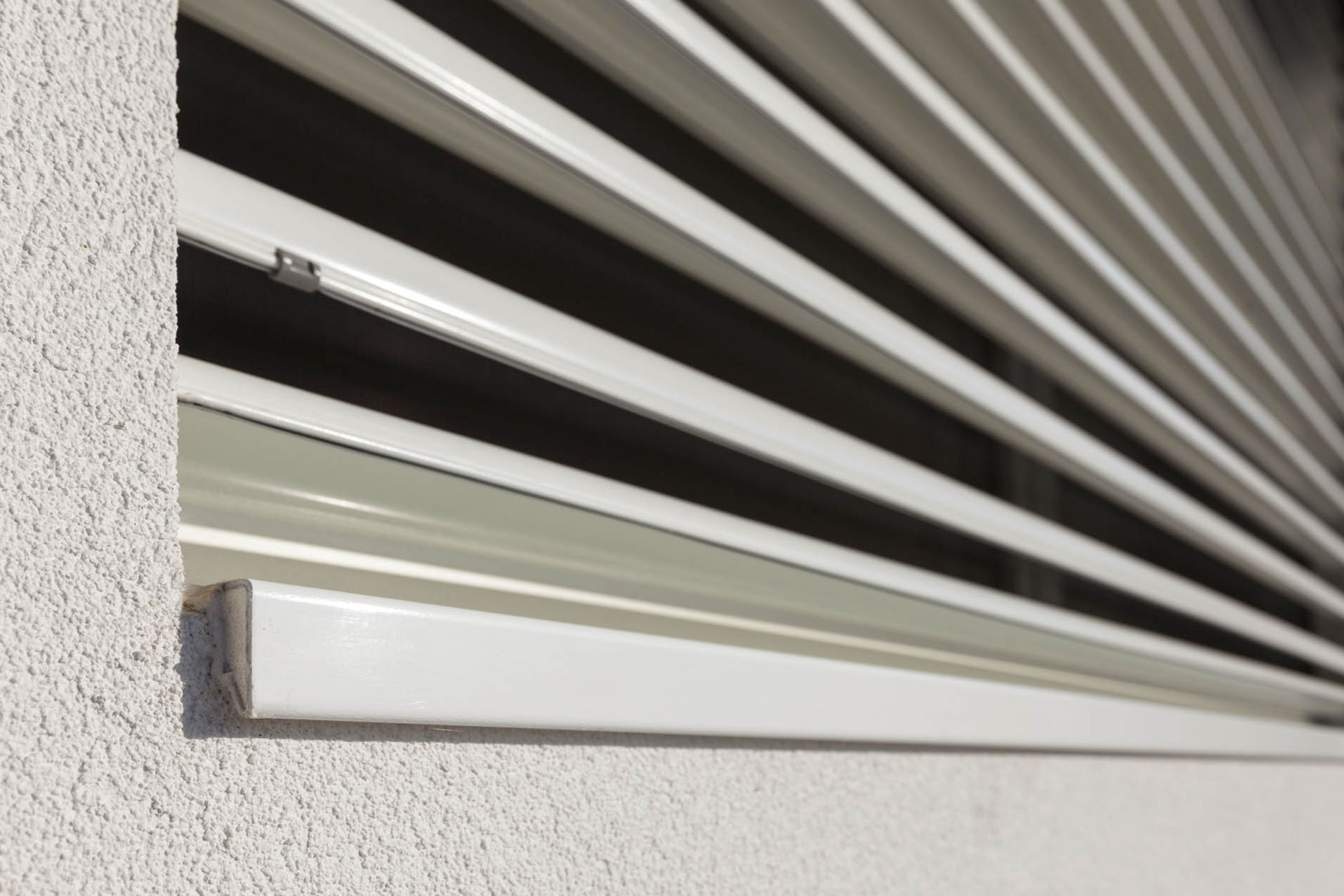 installazione oscuranti pordenone casa privata