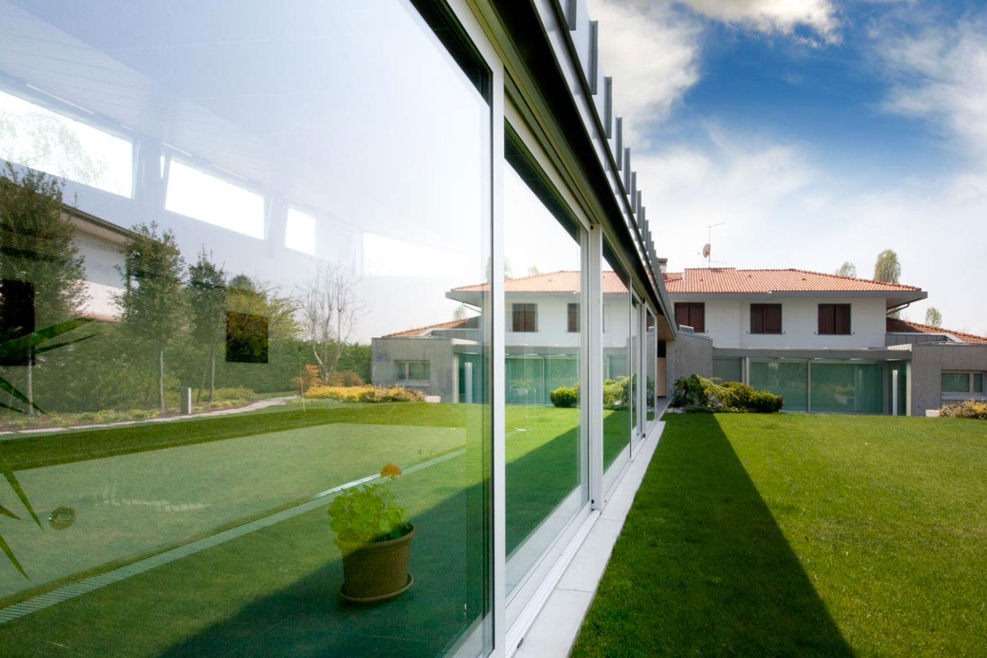 installazione serramenti scorrevoli bianchi udine casa privata 1
