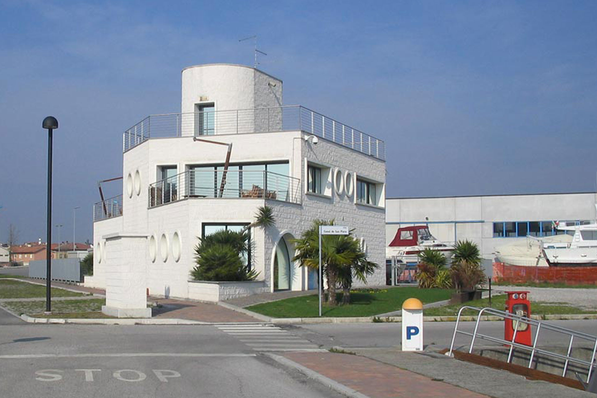 Produzione e vendita Infissi e porte interne udine